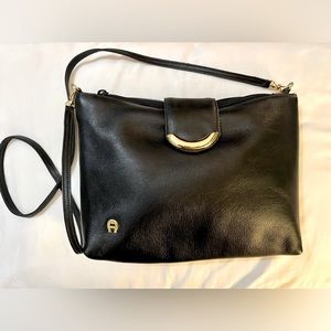 Beautiful Vintage Etienne Aigner Black Leather Side Satchel Bag w/ Gold Hardware